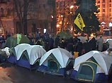 Ющенко призвал своих сторонников не покидать ночью центр Киева