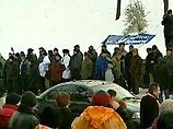 "Оранжевые" и "голубые" смешиваются в Киеве без агрессии