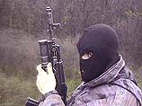 Согласно инструкции милиционеры произвели внешний осмотр здания и выставили сторожевые посты - снайпера и пулеметчика. Однако через некоторое время у здания сработал фугас. Взрывом разрушена часть стены, уточнили в ВОВД Согласно инструкции милиционеры произвели внешний осмотр здания и выставили сторожевые посты - снайпера и пулеметчика. Однако через некоторое время у здания сработал фугас. Взрывом разрушена часть стены, уточнили в ВОВД