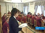 Верховный суд отложил до вторника рассмотрение иска штаба Ющенко Верховный суд отложил до вторника рассмотрение иска штаба Ющенко