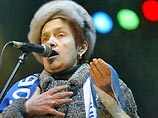 Жена Януковича: На Майдане раздают "наколотые апельсинки" Жена Януковича: На Майдане раздают "наколотые апельсинки"