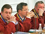 Верховный суд Украины продолжит рассмотрение жалобы штаба Ющенко в четверг Верховный суд Украины продолжит рассмотрение жалобы штаба Ющенко в четверг