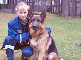 Пес Брайан стал героем эстонской полиции Пес Брайан стал героем эстонской полиции