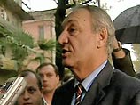 "Только его тут не хватало", - сказал Багапш "Интерфаксу", комментируя заявление Саакашвили о намерении властей Грузии вести с ним переговоры