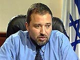 Председатель израильской партии "Наш дом Израиль" (НДИ) Авигдор Либерман предлагает отменить визовый режим въезда в Израиль для российских граждан