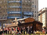 Активисты Greenpeace специально для конференции построили "Ноев ковчег"