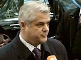 Премьер Румынии предложил переспать с женами журналистов, считающих его "голубым" Премьер Румынии предложил переспать с женами журналистов, считающих его "голубым"