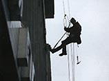 Cкрыться от столичной милиции вору-альпинисту помешала выпитая бутылка водки Cкрыться от столичной милиции вору-альпинисту помешала выпитая бутылка водки