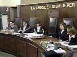 Суд оправдал Сильвио Берлускони и снял с него обвинения в коррупции Суд оправдал Сильвио Берлускони и снял с него обвинения в коррупции