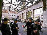 Дзасохов пообещал опубликовать правду о событиях в Беслане "в максимальной степени" Дзасохов пообещал опубликовать правду о событиях в Беслане "в максимальной степени"