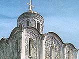Поселок Красный Сад - бывший совхоз-миллионер. Он находится на полпути от Ростова-на-Дону к Азову. Там, где была столовая, а затем местный радиоузел, теперь - православный приход Поселок Красный Сад - бывший совхоз-миллионер. Он находится на полпути от Ростова-на-Дону к Азову. Там, где была столовая, а затем местный радиоузел, теперь - православный приход