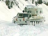 Снежные лавины перекрыли стратегическую автотрассу Бишкек-Ош Снежные лавины перекрыли стратегическую автотрассу Бишкек-Ош