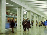 На станции метро "Свиблово" Калужско-Рижской линии мужчина по неосторожности попал под поезд, но остался жив