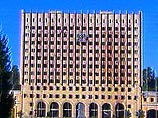 Парламент Абхазии назначил новые выборы главы республики на 12 января 2005 года. Постановление о назначении новых выборов президента депутаты приняли на вечернем заседании Народного собрания в среду
