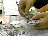 Средний российский чиновник получает меньше 13 тысяч рублей в месяц