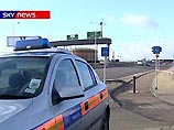 Вооруженный ножом маньяк напал на прохожих в Лондоне Вооруженный ножом маньяк напал на прохожих в Лондоне