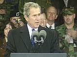 На базе ВВС в Форт Стюарте Буш обещал увеличить почти на 6 миллиардов долларов расходы на военнослужащих. В первую очередь значительно повысить им жалованье