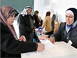 По предварительным данным, в большинстве населенных пунктов Западного берега реки Иордан, где в четверг прошел первый этап выборов в местные советы, лидируют представители движений "Фатх" и "Хамас"