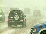 На Сахалине во время прохождения циклона исчезла машина с людьми