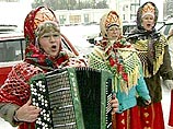 В России религиозный праздник Рождества уже давно заменен на Фестиваль зимы, но некоторые традиционалисты в дальних уголках страны все еще празднуют его