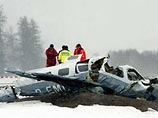 В Латвии упал самолет-тягач: два человека погибли