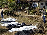 Число погибших от цунами достигло 70 тысяч человек