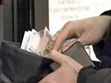 С 1 января в России повышается минимальный размер оплаты труда. Соответствующий закон "О внесении изменений в статью 1 федерального закона "О минимальном размере оплаты труда" подписал в канун нового года президент России Владимир Путин С 1 января в России повышается минимальный размер оплаты труда. Соответствующий закон "О внесении изменений в статью 1 федерального закона "О минимальном размере оплаты труда" подписал в канун нового года президент России Владимир Путин