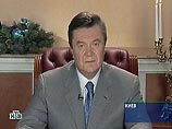 О своей отставке Янукович заявил вечером 31 декабря. По его словам, оставаться на посту премьера "больше не имеет смысла - политический курс правительства как фактора стабильности практически исчерпан"