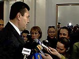 Кучма никак не реагирует на заявление Януковича об отставке