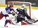 Самыми результативными игроками в матче США-Россия стали лидеры нашей сборной - Александр Овечкин и Евгений Малкин, забившие по два гола и отдавшие по передаче, а также защитник Дмитрий Воробьев, четырежды ассистировавший партнерам Самыми результативными игроками в матче США-Россия стали лидеры нашей сборной - Александр Овечкин и Евгений Малкин, забившие по два гола и отдавшие по передаче, а также защитник Дмитрий Воробьев, четырежды ассистировавший партнерам
