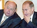 Главным неудачником года стал, по мнению обозревателей издания, президент Владимир Путин, а триумфатором - премьер Фрадков