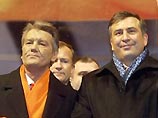 Ющенко и Саакашвили подписали Карпатскую декларацию Ющенко и Саакашвили подписали Карпатскую декларацию