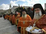 Несколько тысяч православных паломников прибыли на Рождество в Вифлеем Несколько тысяч православных паломников прибыли на Рождество в Вифлеем