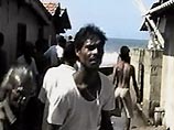 В Шри-Ланке жертвами стихии стали по меньшей мере 30 тысяч человек. Значительная часть - в северных и восточных районах, которые находятся под военным контролем тамильских сепаратистов В Шри-Ланке жертвами стихии стали по меньшей мере 30 тысяч человек. Значительная часть - в северных и восточных районах, которые находятся под военным контролем тамильских сепаратистов