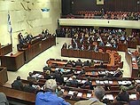 Кнессет Израиля с перевесом в два голоса утвердил в понедельник вечером правительство национального единства, которому предстоит реализовать программу размежевания с палестинцами