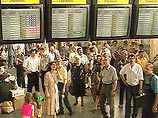Невольными свидетелями сцен разврата стали посетители индийского аэропорта. В ночь с 10 на 11 января все мониторы и телевизоры аэропорта вдруг стали транслировать жесткий порнофильм Невольными свидетелями сцен разврата стали посетители индийского аэропорта. В ночь с 10 на 11 января все мониторы и телевизоры аэропорта вдруг стали транслировать жесткий порнофильм