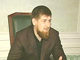 В Дагестане милиционеры задержали сестру Кадырова и сломали ей руку. Герой России отбил сестру В Дагестане милиционеры задержали сестру Кадырова и сломали ей руку. Герой России отбил сестру