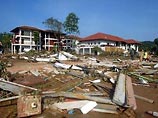 Формально из всех пострадавших от цунами стран лишь Индонезия является клиентом Парижского клуба. В нынешнем году долговые выплаты Индонезии должны были бы составить 3 млрд долларов