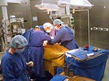 50-летний профессор Рональд Юрих рассказал, что, прибыв в эту страну на отдых, он отправился к доктору, почувствовав, что его левая нога немного опухла 50-летний профессор Рональд Юрих рассказал, что, прибыв в эту страну на отдых, он отправился к доктору, почувствовав, что его левая нога немного опухла