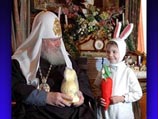 Воспитанницы православного приюта устроили рождественский праздник для Патриарха Воспитанницы православного приюта устроили рождественский праздник для Патриарха