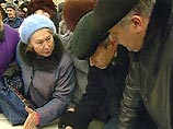 Мы считаем, что руководство Удмуртии, которое не видит своей вины в сложившейся ситуации, а основной причиной считает принятое федеральное законодательство, также должно посодействовать отзыву депутатов Мы считаем, что руководство Удмуртии, которое не видит своей вины в сложившейся ситуации, а основной причиной считает принятое федеральное законодательство, также должно посодействовать отзыву депутатов