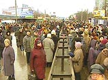 Россию вскоре захлестнет вторая волна протестов льготников, которые в первые дни нового года вылились в "дорожную войну" во многих регионах, где недовольные отменой льгот пенсионеры перекрывали крупнейшие магистрали городов