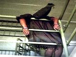 Чарльз Грейнер признан виновным в пытках иракцев в "Абу-Грейб" Чарльз Грейнер признан виновным в пытках иракцев в "Абу-Грейб"