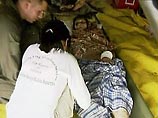Покрытого ссадинами и грязью малыша спасатели принесли недавно в больницу города Калмунаи. Потребовалось вмешательство стражей порядка, чтобы не допустить назревавшей ссоры Покрытого ссадинами и грязью малыша спасатели принесли недавно в больницу города Калмунаи. Потребовалось вмешательство стражей порядка, чтобы не допустить назревавшей ссоры