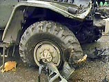 Один человек тяжело ранен в Грозном в результате взрыва фугаса. Как сообщили в воскресенье "Интерфаксу" в Старопромысловском РОВД Грозного в момент, когда проезжала автомашина "Урал", приспособленная для перевозки питьевой воды, прогремел мощный взрыв Один человек тяжело ранен в Грозном в результате взрыва фугаса. Как сообщили в воскресенье "Интерфаксу" в Старопромысловском РОВД Грозного в момент, когда проезжала автомашина "Урал", приспособленная для перевозки питьевой воды, прогремел мощный взрыв