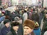 Ставропольские пенсионеры блокировали сегодня движение по центральным городским транспортным маршрутам. Они требуют возвращения льгот на проезд в общественном транспорте и на абонентскую плату за телефон