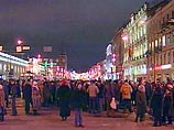 В Петербурге льготники берут пример с "оранжевых" - на Невском появились палатки В Петербурге льготники берут пример с "оранжевых" - на Невском появились палатки