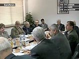 Исполком Организации освобождения Палестины (ООП) в воскресенье обратился к палестинским боевикам с призывом отказаться от нападений на израильские объекты Исполком Организации освобождения Палестины (ООП) в воскресенье обратился к палестинским боевикам с призывом отказаться от нападений на израильские объекты