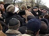 Во многих городах России продолжаются акции протеста против монетизации льгот Во многих городах России продолжаются акции протеста против монетизации льгот