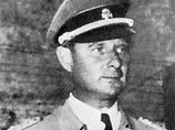 Однако вместо беспрекословного выполнения приказа фюрера глава СС в Италии, генерал Карл Вольф, отправился в Ватикан, чтобы предупредить Пия XII об опасности, которая нависла над ним